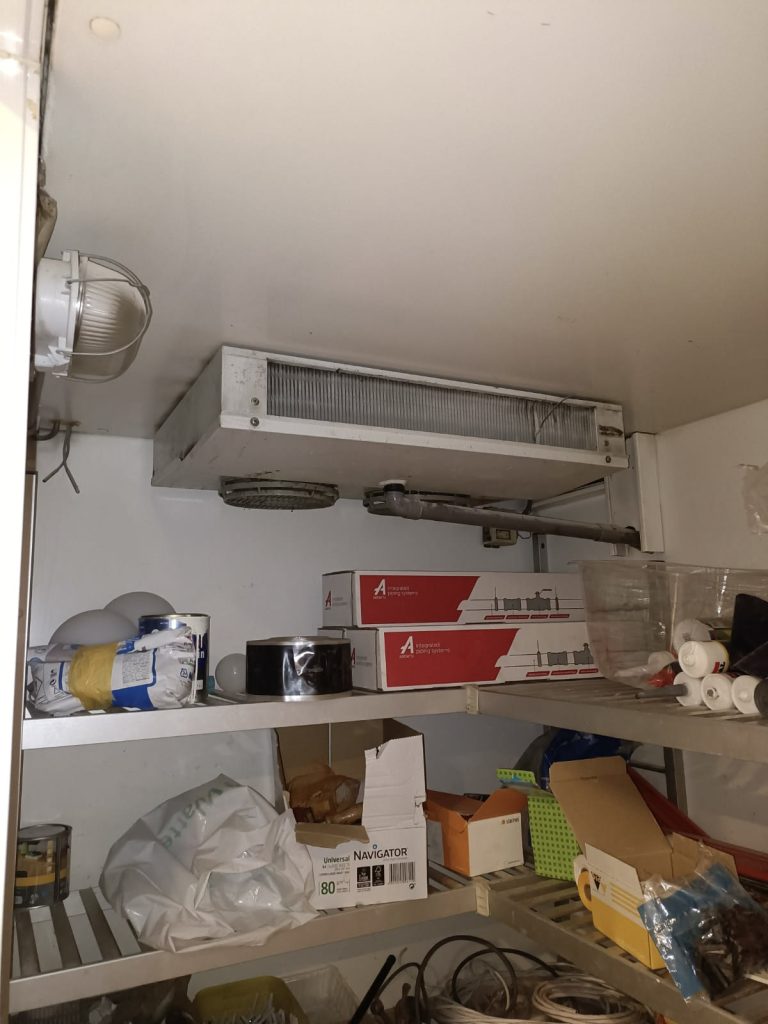 Évaporateur de chambre froide installé – YOU SERVICES